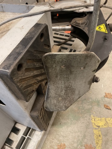 1110375-11 Tire mounting machine Ravaglioli with wheel lifter