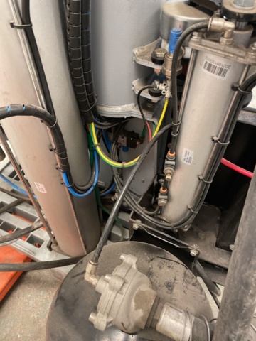 1110375-24 Tire mounting machine Ravaglioli with wheel lifter