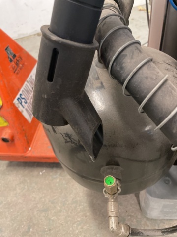 1110375-28 Tire mounting machine Ravaglioli with wheel lifter