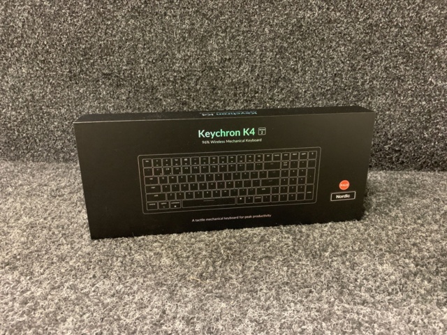 1090119-2 Keyboard Keychron K4 V2 RGB Gateron Brown