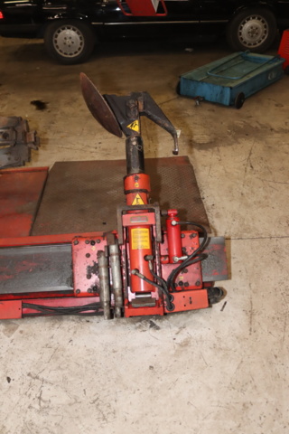 1154911-3 Tire retreading machine Mondolfo Ferro TBE 156 S