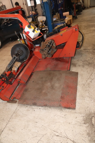 1154911-6 Tire retreading machine Mondolfo Ferro TBE 156 S