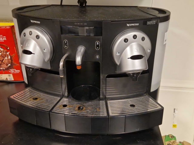 1154026-1 Capsule machine Nespresso Gemini 220