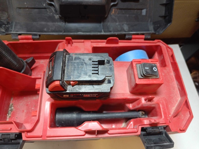 1129868-7 Milwaukee vacuum cleaner