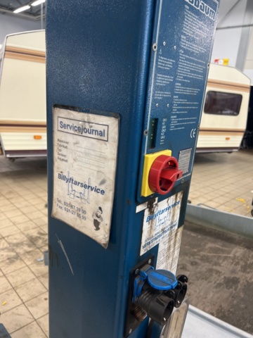 1117020-5 2-Pillar lift Nussbaum 2.30 SLE 3Ton - 2007