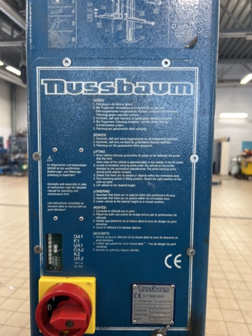 1117021-5 2-Pillar lift Nussbaum 2.30 SLE 3Ton - 2007