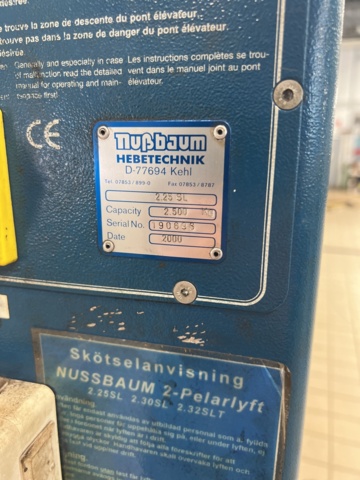 1117022-3 2-Pillar lift Nussbaum 2.25 SL 2.5Ton - 2000