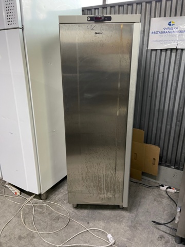 898624-2 Restaurant refrigerator Gram K400RE. About 180x60x60 cm