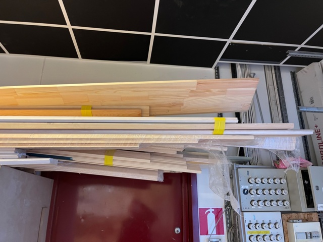 1155233-8 Collection with various timber