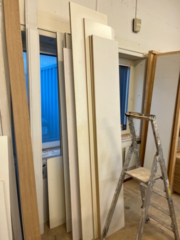 1155233-12 Collection with various timber