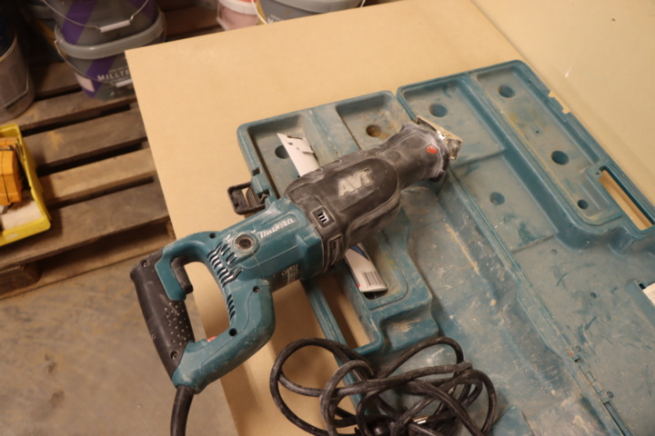 1034508-1 Makita AVT Tiger saw