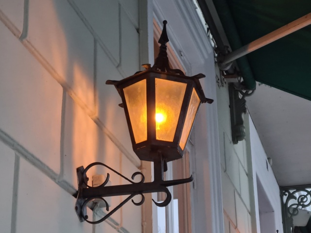 1067310-2 Ytterlampor 8st