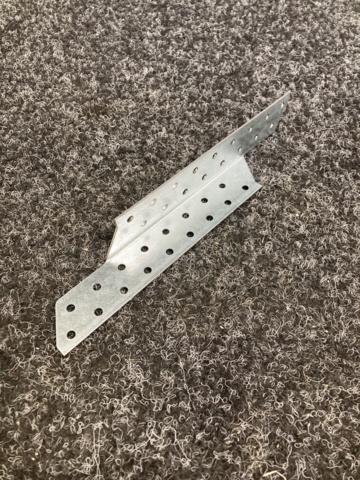 1154563-1 30 pcs. ceiling brackets Essve 250x1.5 mm PL H