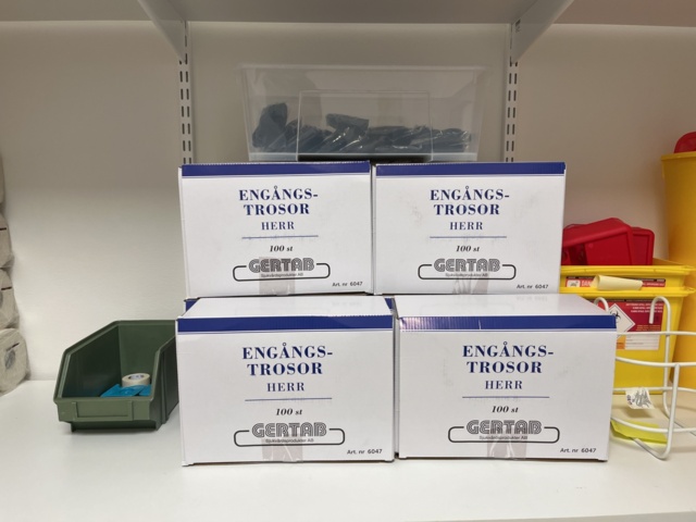 1131891-8 Everything in the room - Consumables & reception related