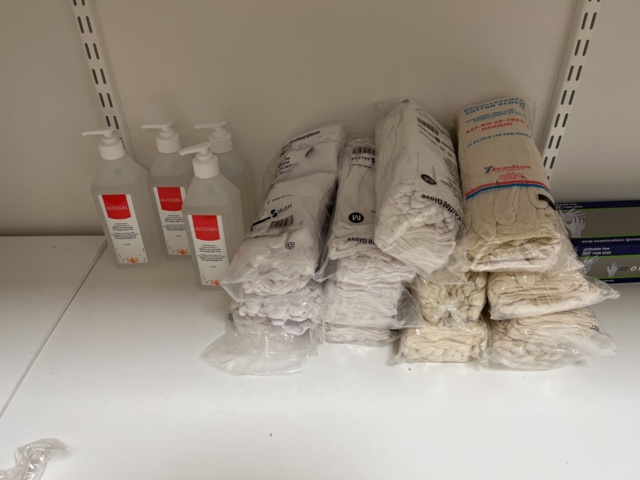 1131891-20 Everything in the room - Consumables & reception related