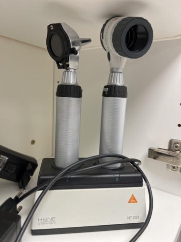1131896-2 2 Otoscopes - Heine NT 200, Delta 20T & Beta 200