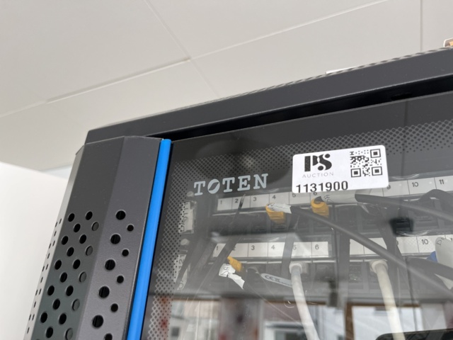 1131900-2 Server rack (Toten) with equipment