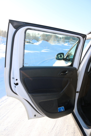 999144-63 Škoda Yeti 2.0 TDI 4x4 - 2012