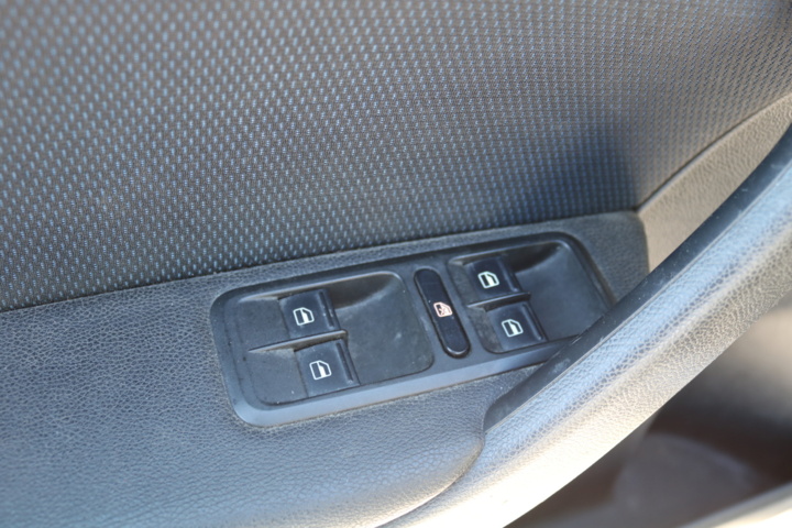 999144-70 Škoda Yeti 2.0 TDI 4x4 - 2012