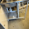 1120891-5 Tvättbänk med rostfri yta med ho samt engreppsblandare