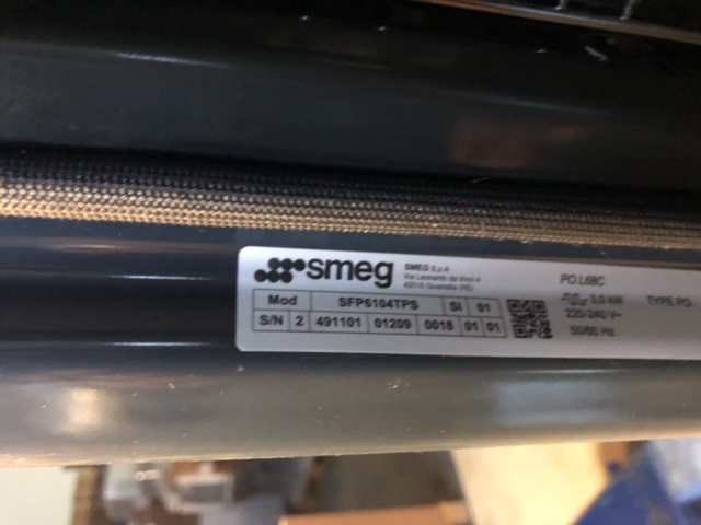 1134455-9 Smeg built-in oven SFP6104TPS