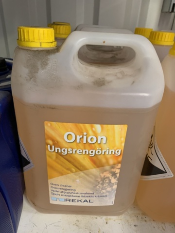 1065631-7 Chemicals, cleaning & disinfection