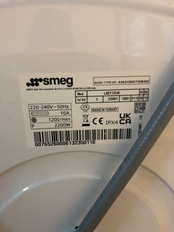 1134459-12 Smeg LB2T72UK Washing Machine
