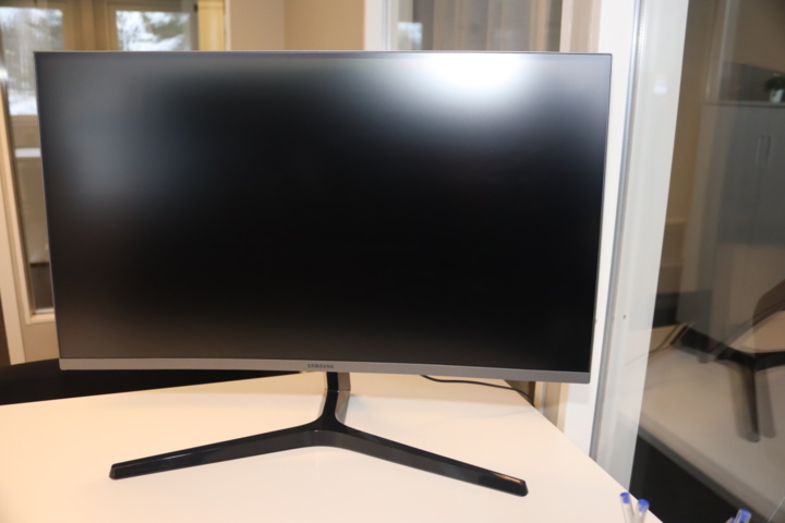 1155869-1 Samsung 27 inch computer monitor