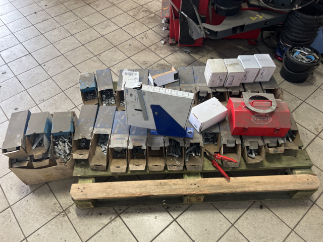 1117119-12 Tire balancing machine Corghi EM 9550-C Plus - 2020