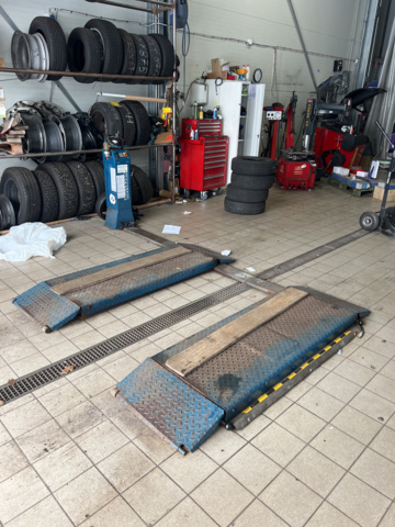 1117124-1 Scissor lift Nussbaum Jumbo Lift 300011NT - 2010