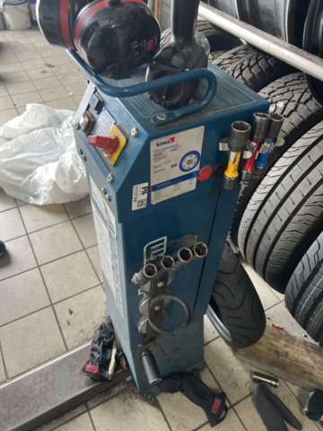 1117124-3 Scissor lift Nussbaum Jumbo Lift 300011NT - 2010