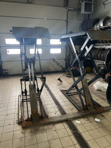 1117124-7 Scissor lift Nussbaum Jumbo Lift 300011NT - 2010