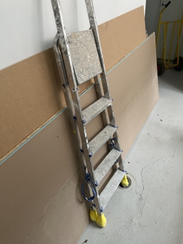 1146573-2 Stepladder 4 steps