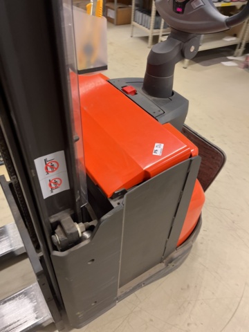 1146582-16 Track stacker - Toyota BT Staxio SWE120L - 175 hours