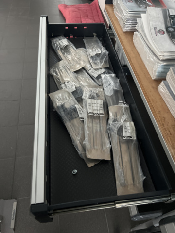 1117186-6 Car interior Sortimo