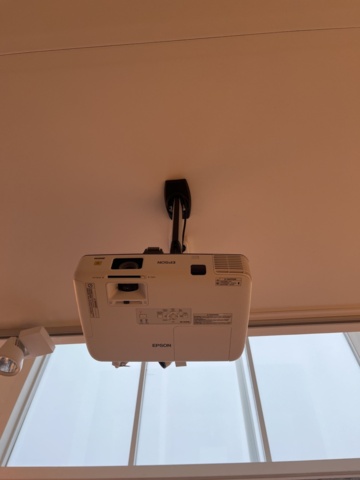 1146597-3 Projektor med takfäste - Epson EB-1940W