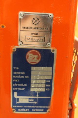 1142067-7 BT Stacker truck