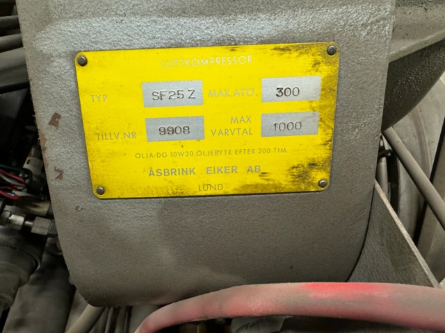 1159051-7 High pressure compressor 300 bar