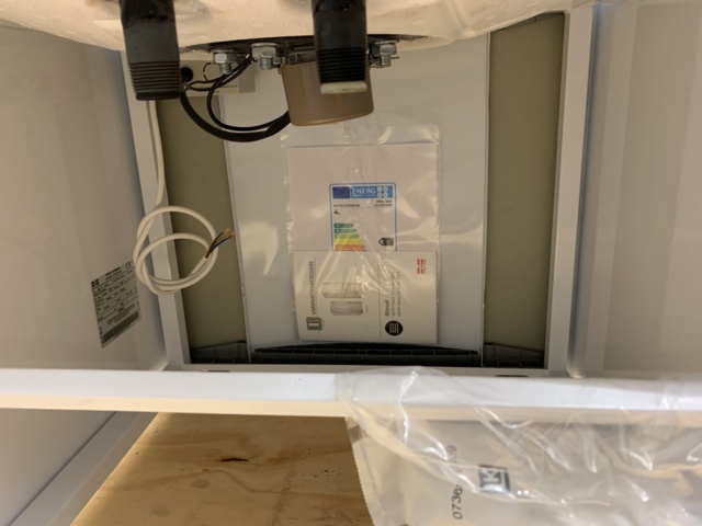 1159170-12 Electric water heater Metro Therm Modul 200 (E) - Transport damaged