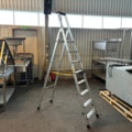 899457-1 Stepladder Zarges Z300 is a flanged stepladder with practical toolbox., 7 steps