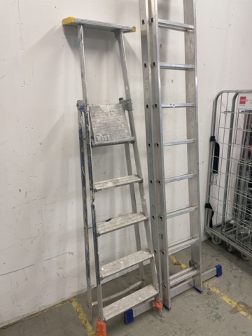 1110399-2 Bockstege och utskjutsstege