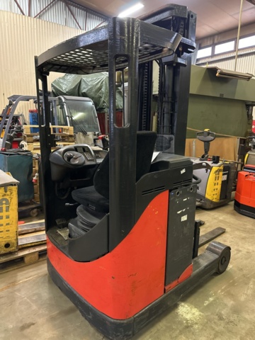 1065016-1 Reach truck, Linde R14, 2004