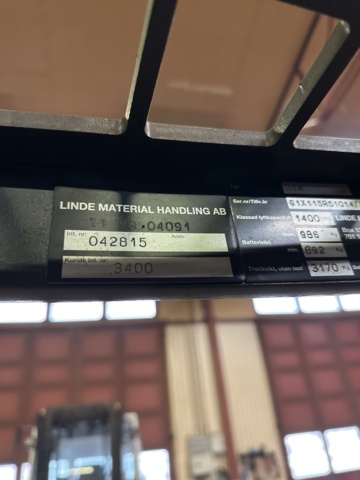 1065016-25 Reach truck, Linde R14, 2004