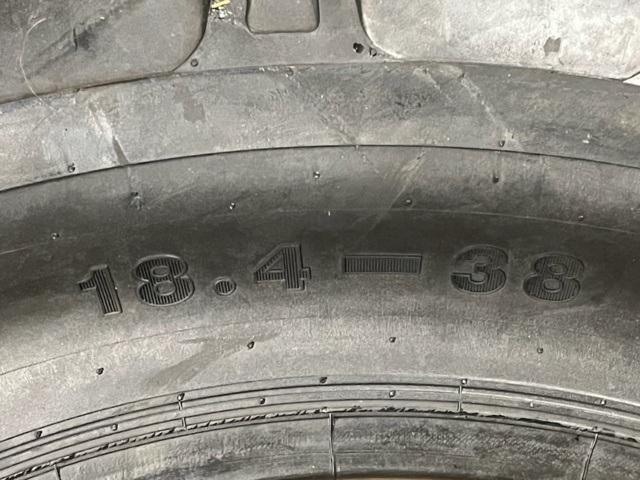 1160402-2 Tractor tires 18.4-38