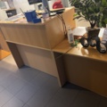 1117198-16 Customer reception counters with contents