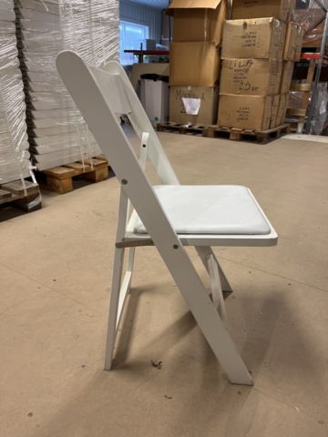 1067376-2 White wooden folding chair with white cushion 50 pcs