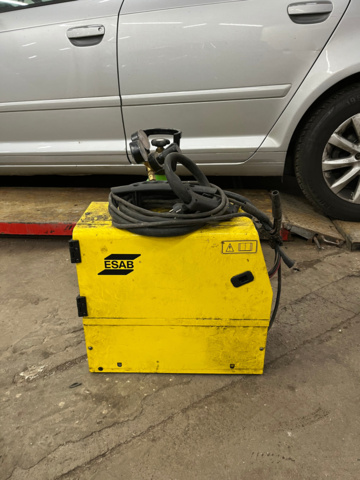 1148999-2 Mig Welding with gas tube - ESAB Origo Mig C141