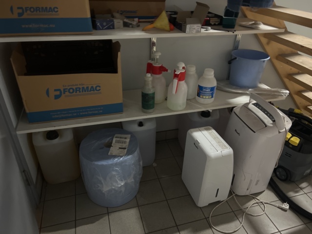 1117135-9 Cleaning equipment