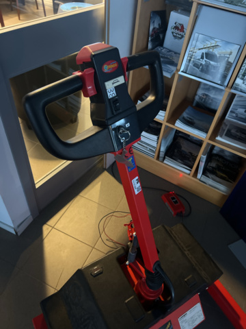 1117184-2 Vehicle mover Stringo