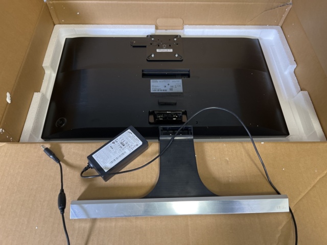 1131921-1 Monitor 28" Samsung U28E590D